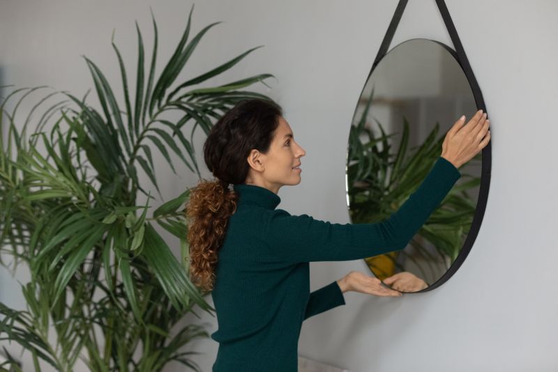 Mirror Installation Service